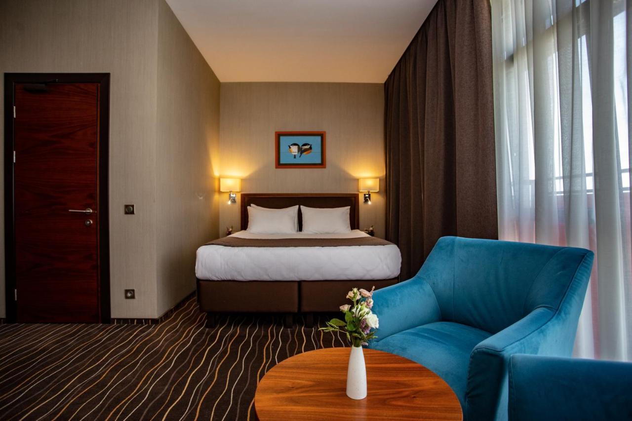 Taurus City Hotel Lviv Eksteriør billede