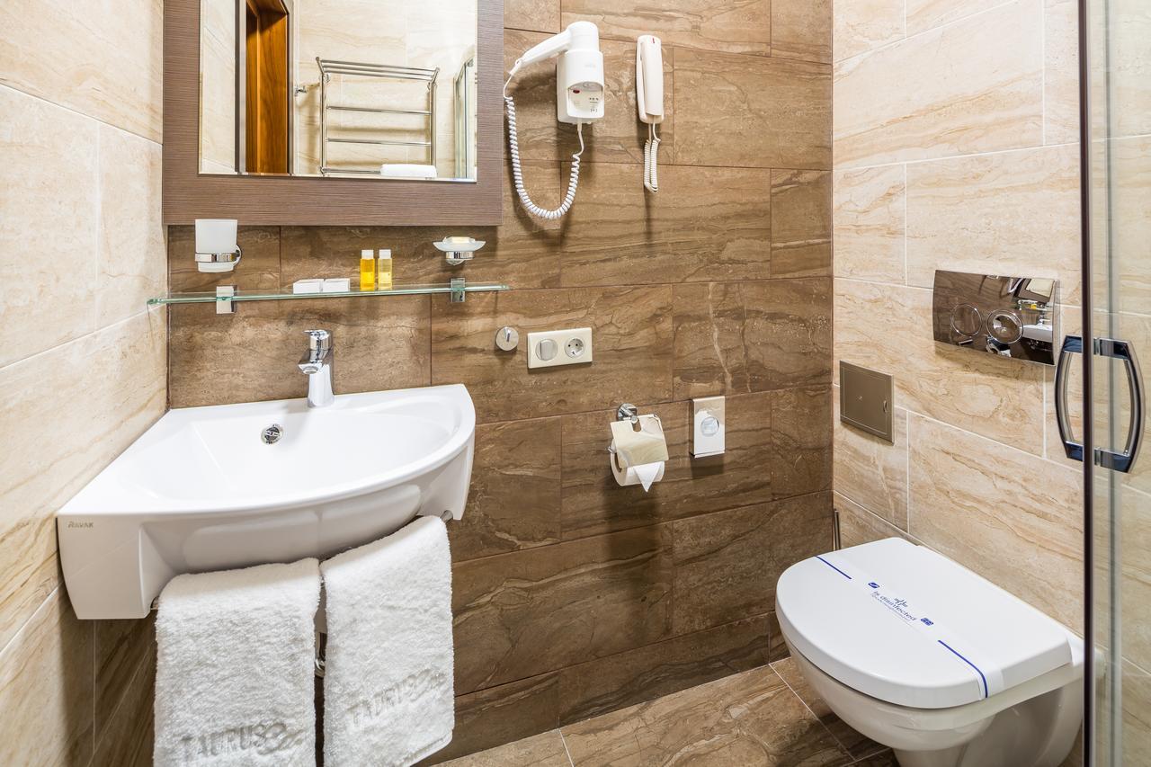 Taurus City Hotel Lviv Eksteriør billede