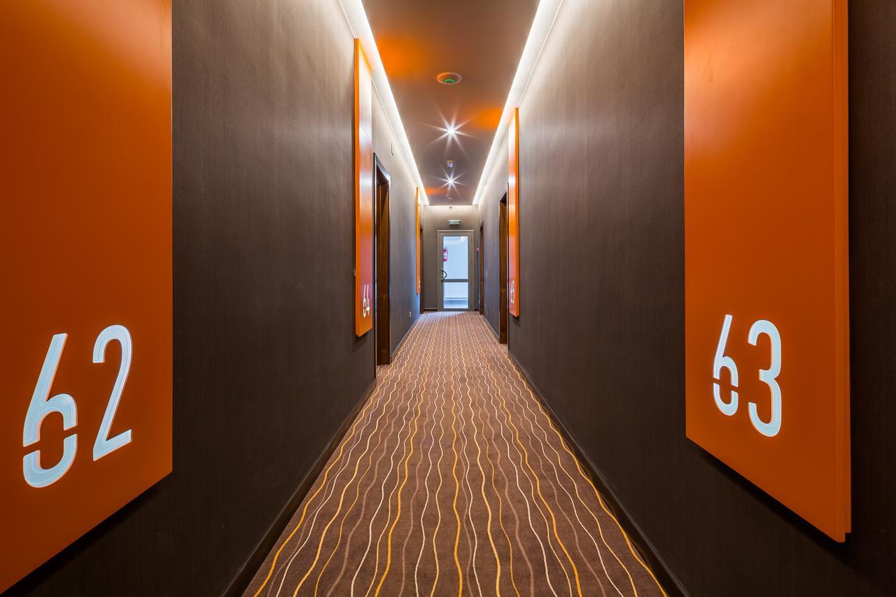 Taurus City Hotel Lviv Eksteriør billede