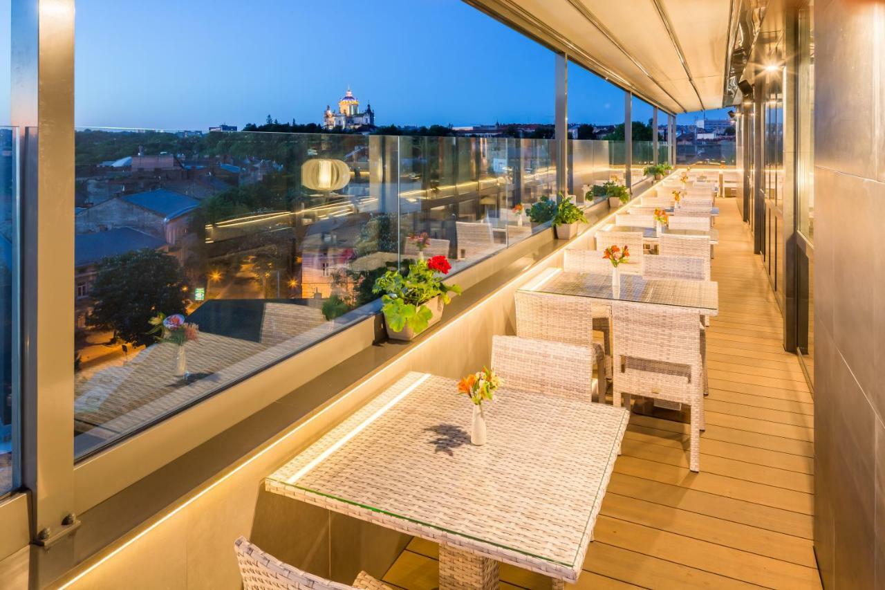 Taurus City Hotel Lviv Eksteriør billede