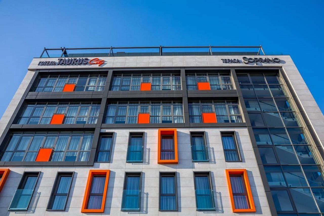 Taurus City Hotel Lviv Eksteriør billede
